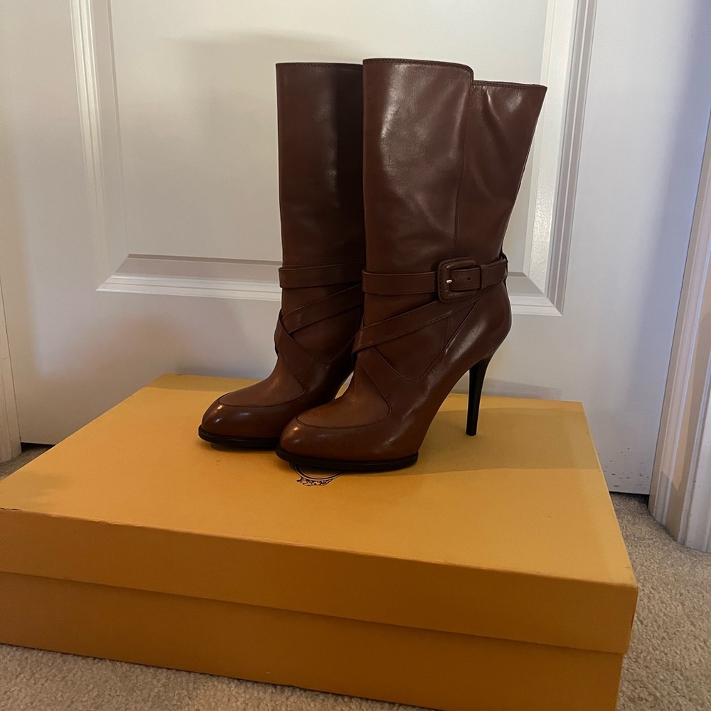 Tod's Gomma Brown Heeled Boots